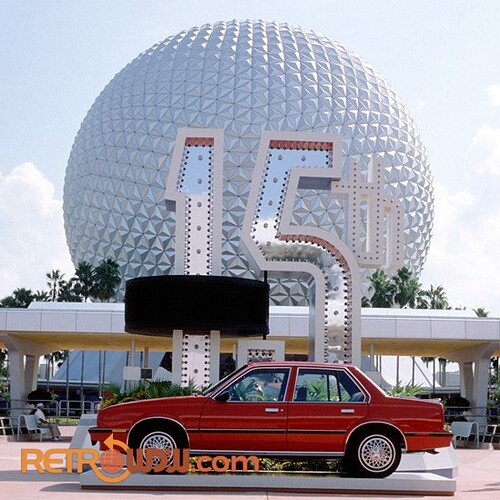 1986-disney-world-15th-anniversary-epcot_12448285934_o