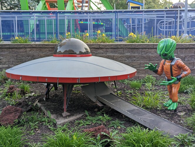 PXL_20230822_233238651