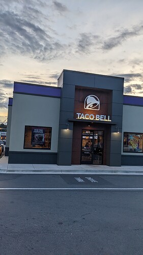 PXL_20221202_222146769