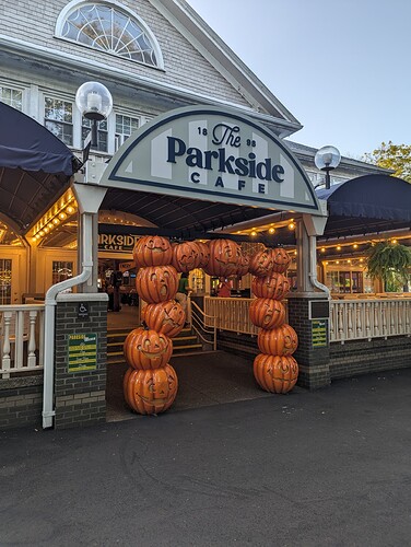 PXL_20230822_233346298