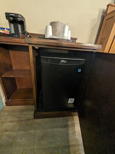 PXL_20240419_181813731.RAW-01.COVER