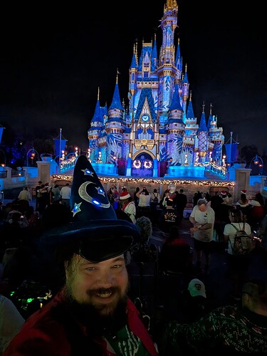 PXL_20251203_045410587.RAW-01