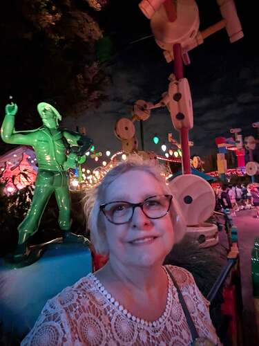 PXL_20251025_234502914-(1)-web