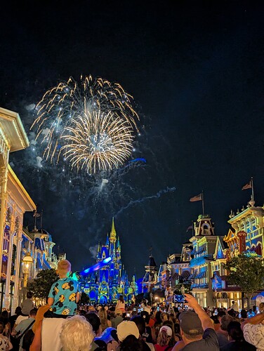 PXL_20250426_011557155