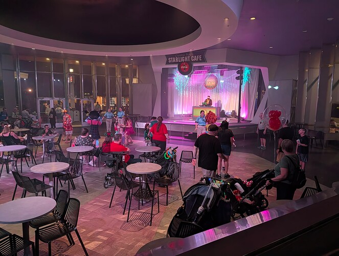 PXL_20251203_022348692.RAW-01