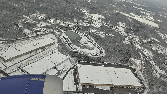 PXL_20251202_193741308