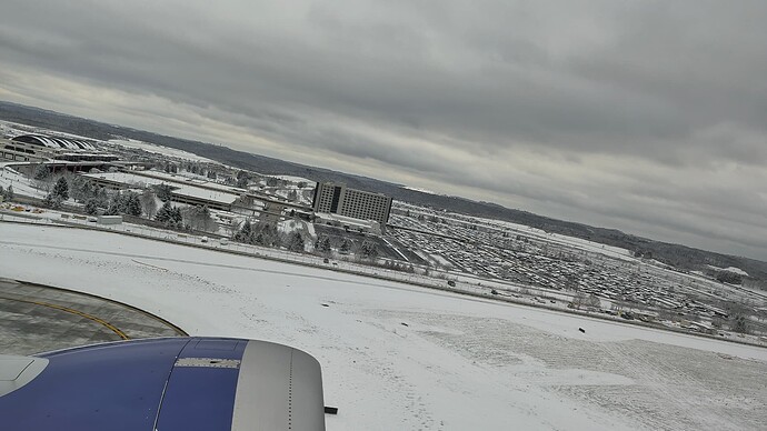 PXL_20251202_193706747