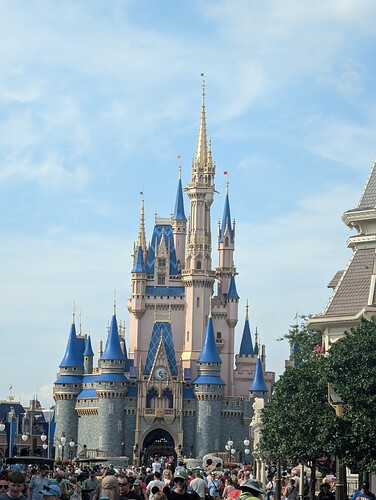 PXL_20250422_211350759.MP