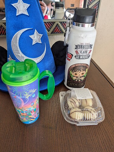 PXL_20251203_183950078.RAW-01