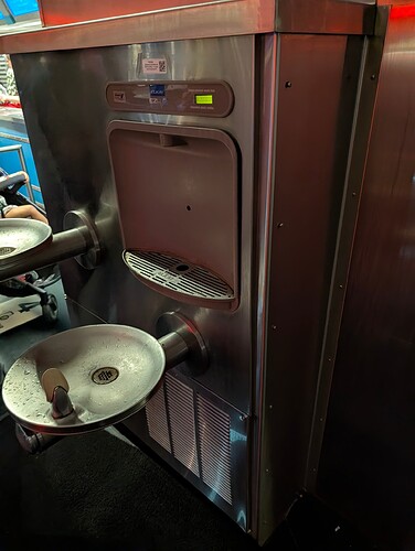 PXL_20251203_022321150.RAW-01