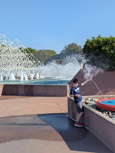 PXL_20250423_131212197.MP