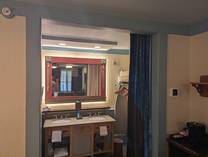 PXL_20240419_181855726.RAW-01.COVER