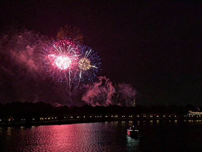 PXL_20250423_011820734