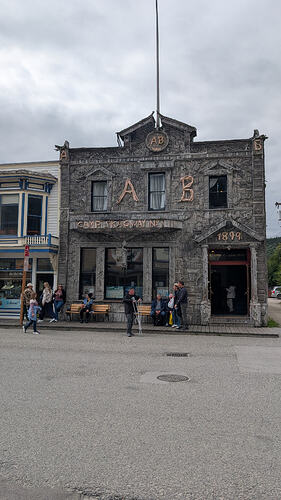 PXL_20260806_000825283